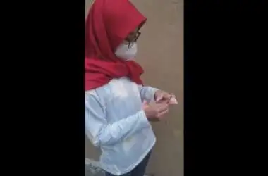 Public Agent Jilbab Lokal